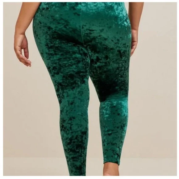 Torrid Full Length Signature Waist Emerald Green Crushed Velvet Legging Sz 1 NWT - Picture 2 of 5